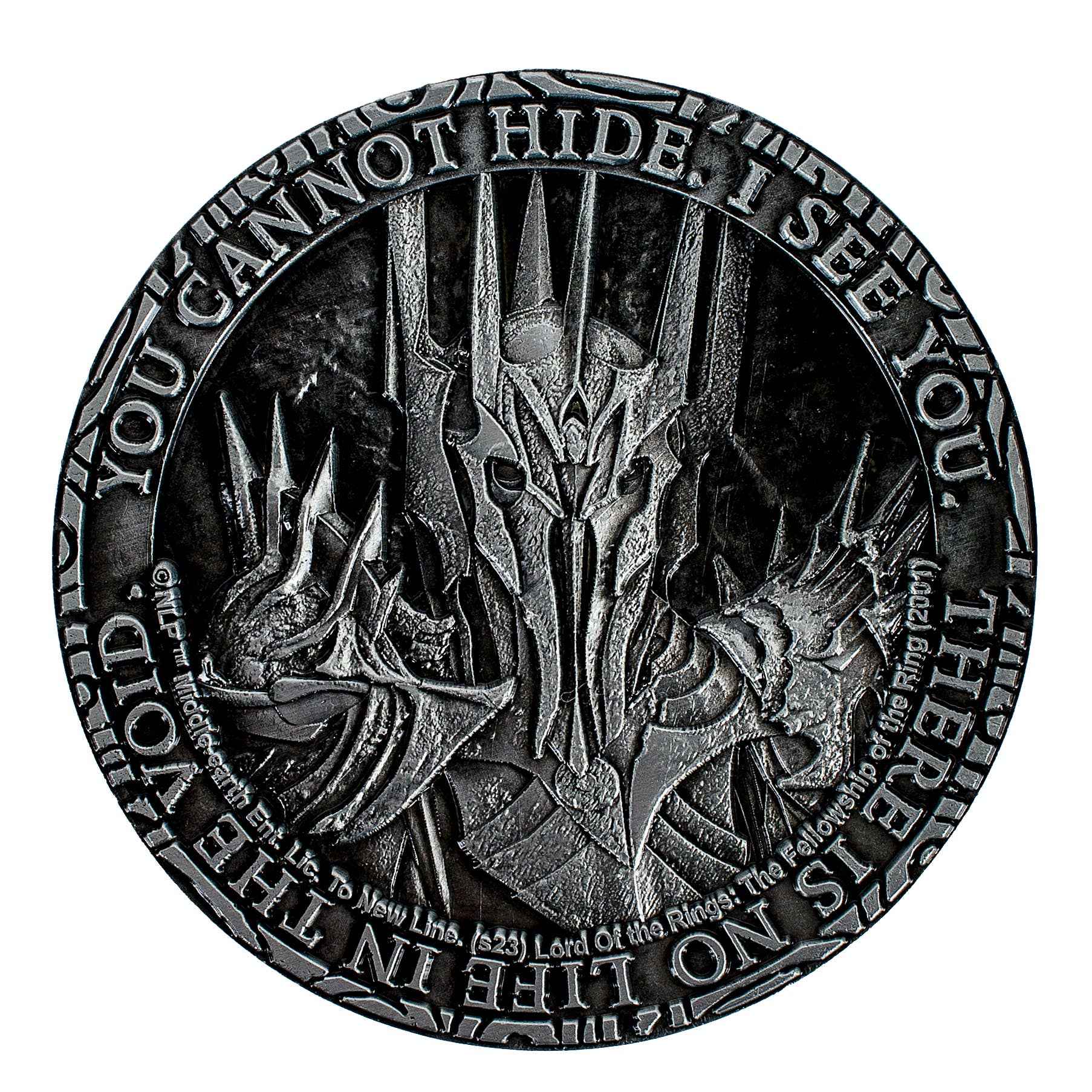 Zoom sur l'Œil de Sauron, emblème de vigilance, sur la pièce de luxe Le Seigneur des Anneaux publiée par AAA Merchandise Limited.