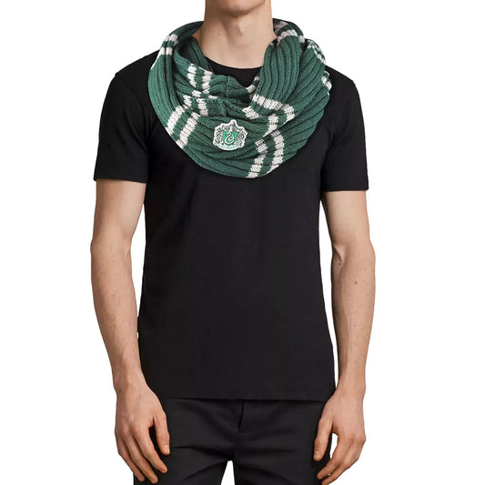 Détails de l'Echarpe Infini - Serpentard - Harry Potter, made from soft high-quality acrylic, idéale pour afficher votre style magique.