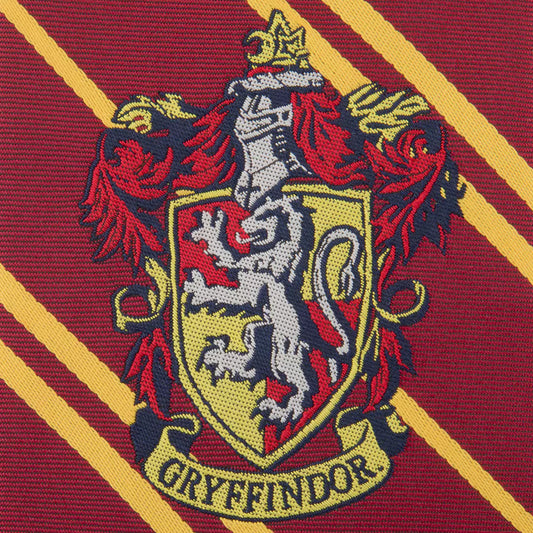 Design unique de la Cravate Kid Gryffondor - Logo tissé - Harry Potter, parfaite pour les fêtes et les événements scolaires.