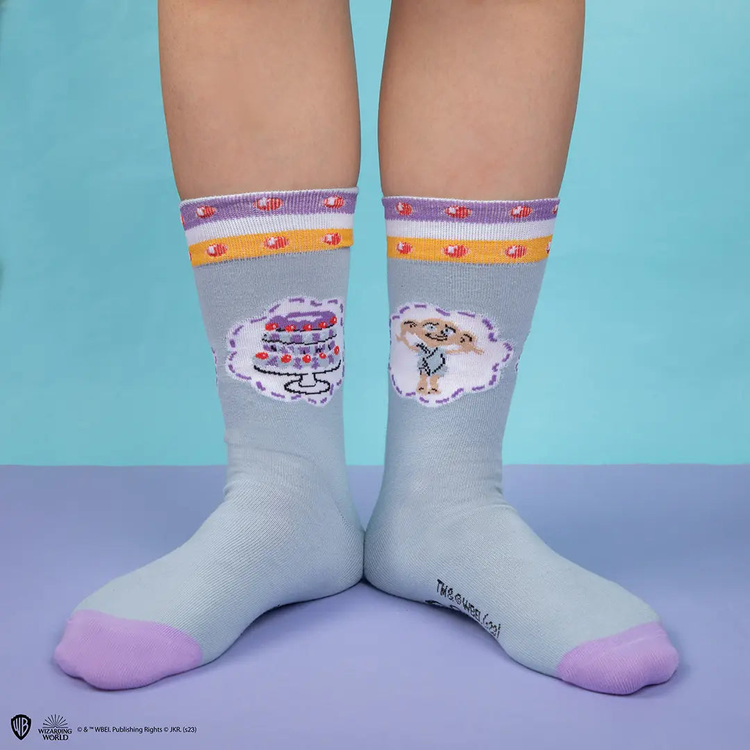 Chaussettes Dobby - Harry Potter : élégance et magie au quotidien, ces chaussettes ajoutent une touche unique à votre garde-robe.