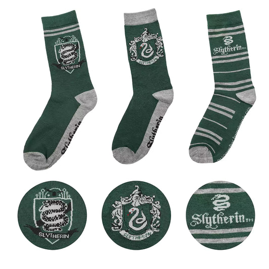 Lot de 3 paires de chaussettes Serpentard - Du 35 au 45 - Harry Potter avec un design élégant et confortable, parfait pour afficher votre fierté de maison à Poudlard.