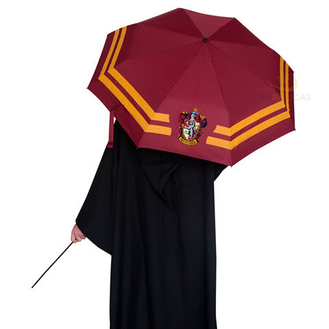 Parapluie Gryffondor - Harry Potter, un accessoire emblématique aux couleurs de la maison de Gryffondor, offrant style et protection contre la pluie.