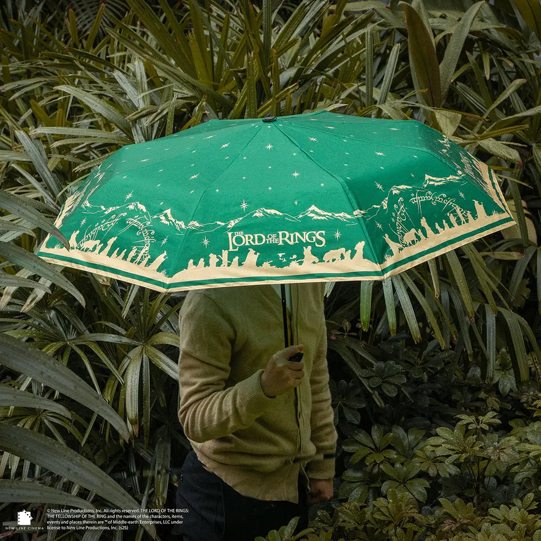 Parapluie - La Communauté de l’Anneau - Le Seigneur Des Anneaux, un accessoire inspiré du célèbre univers fantastique, parfait pour se protéger de la pluie en toute élégance.