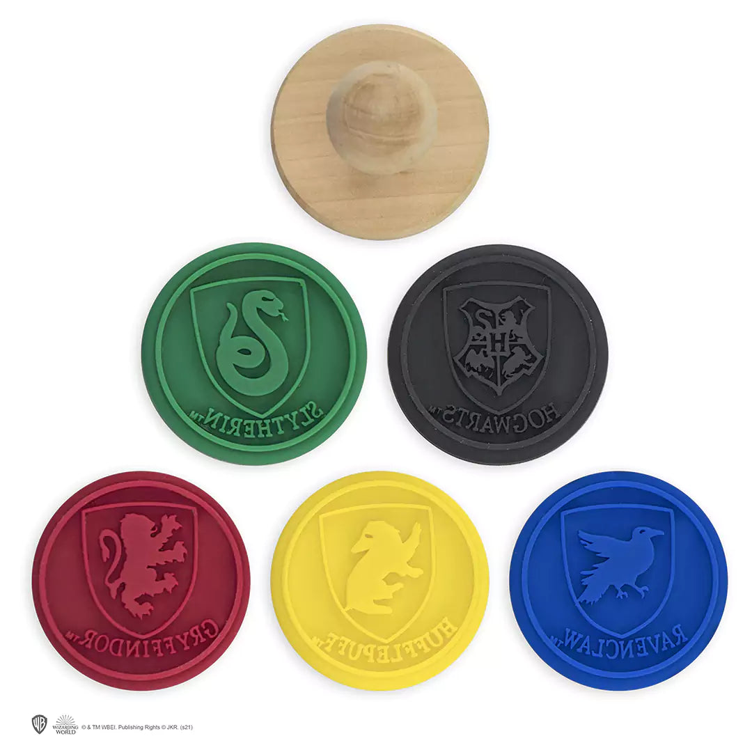 Lot de 5 tampons silicone pour cookies Harry Potter, idéal pour créer des pâtisseries enchantées.