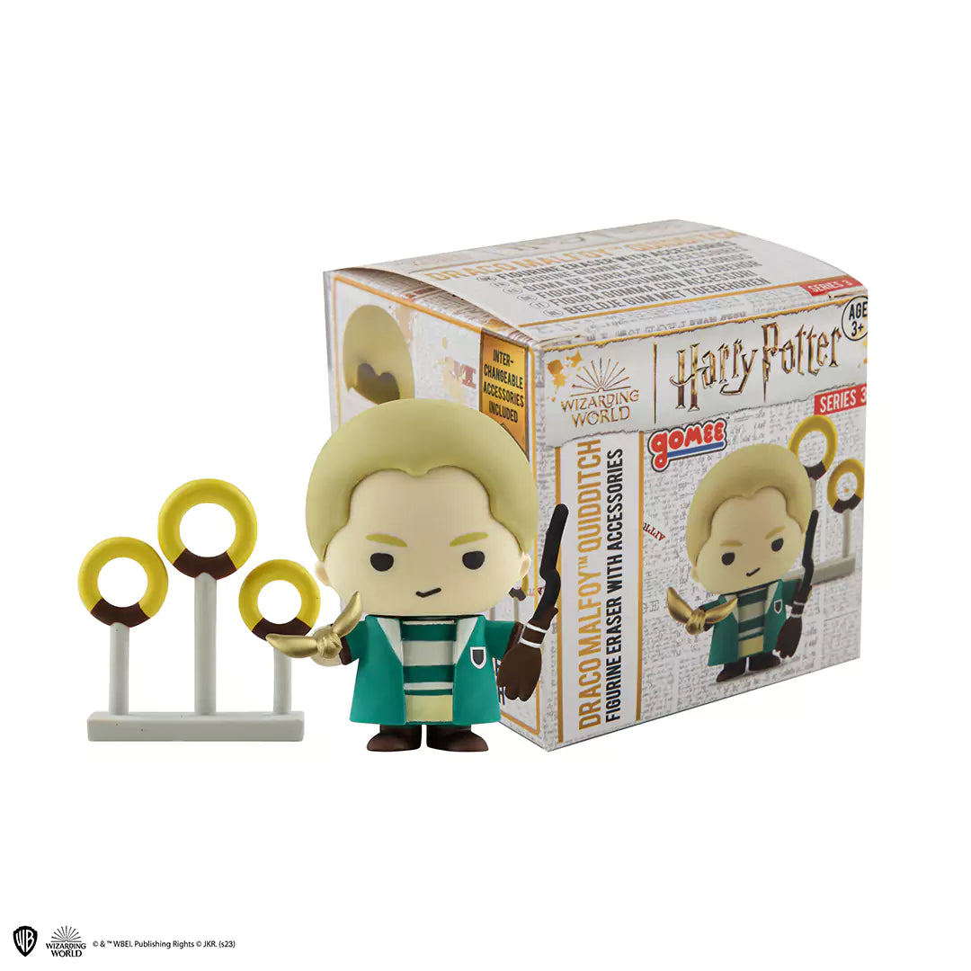 Figurine Gomee Drago Quidditch - Harry Potter en gomme souple, capturant l'esprit du personnage Drago Malfoy dans ses exploits de Quidditch.