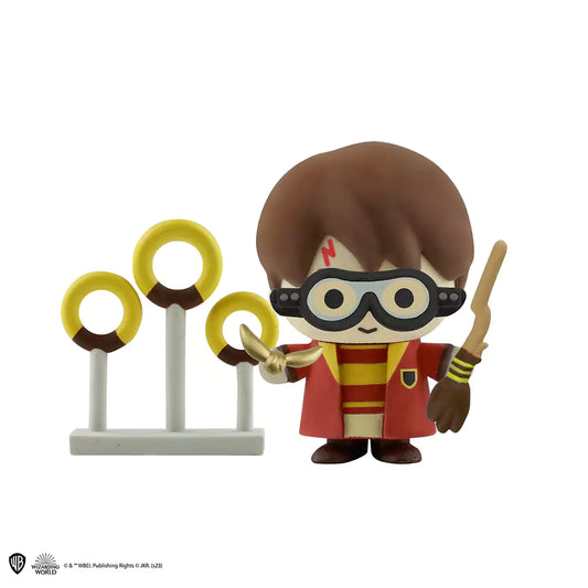 Figurine Gomee Harry Quidditch - Harry Potter, une représentation adorable de Harry en pleine action sur un terrain de Quidditch.