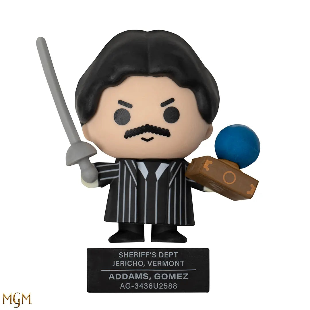 Figurine Gomee de Gomez Addams - Wednesday, représentant ce personnage emblématique de la famille Addams avec un design minutieux, révélant son humour noir.
