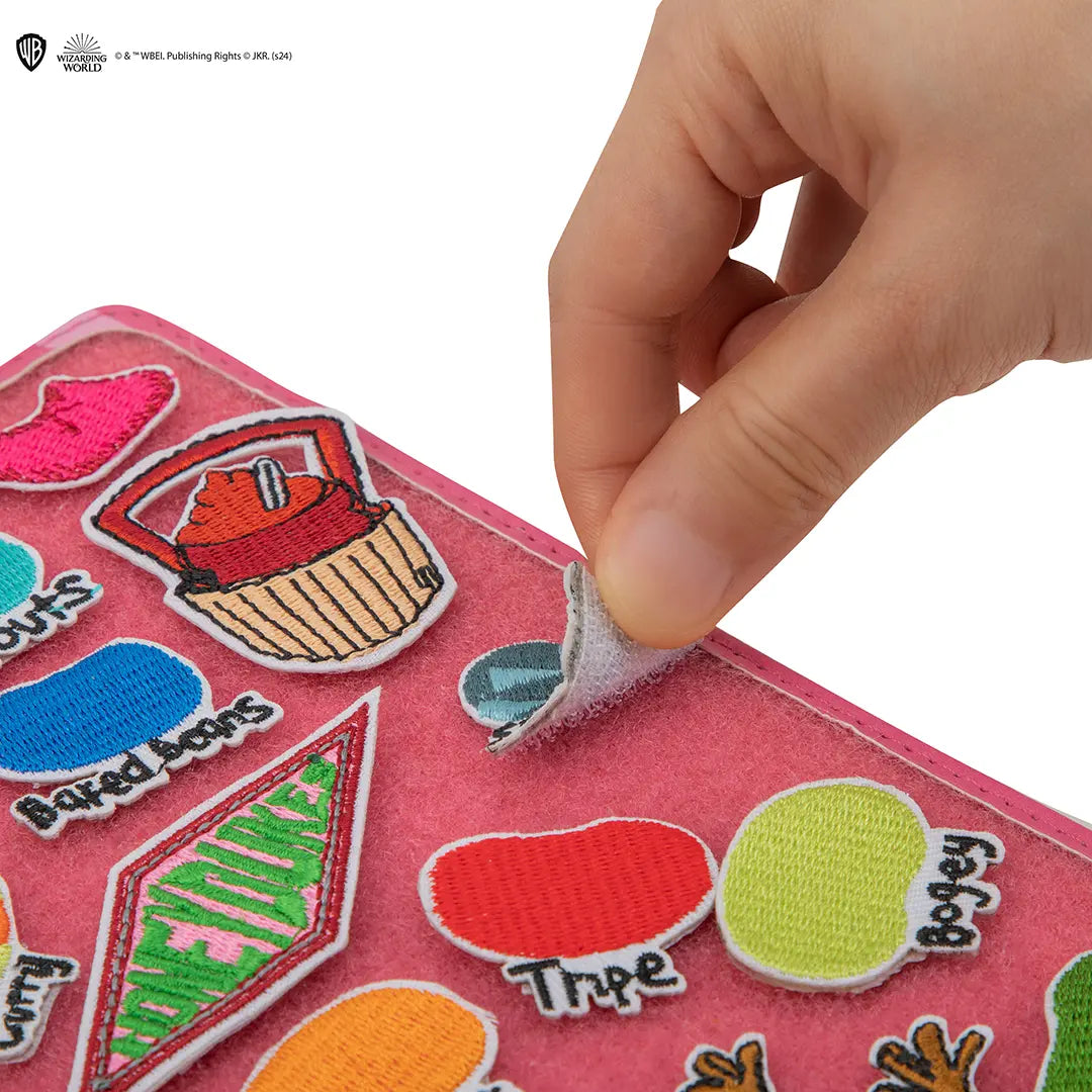 Carnet et stylo Honeydukes - Harry Potter : Détails colorés et motifs inspirés des bonbons de Honeydukes, parfaits pour stimuler votre créativité.