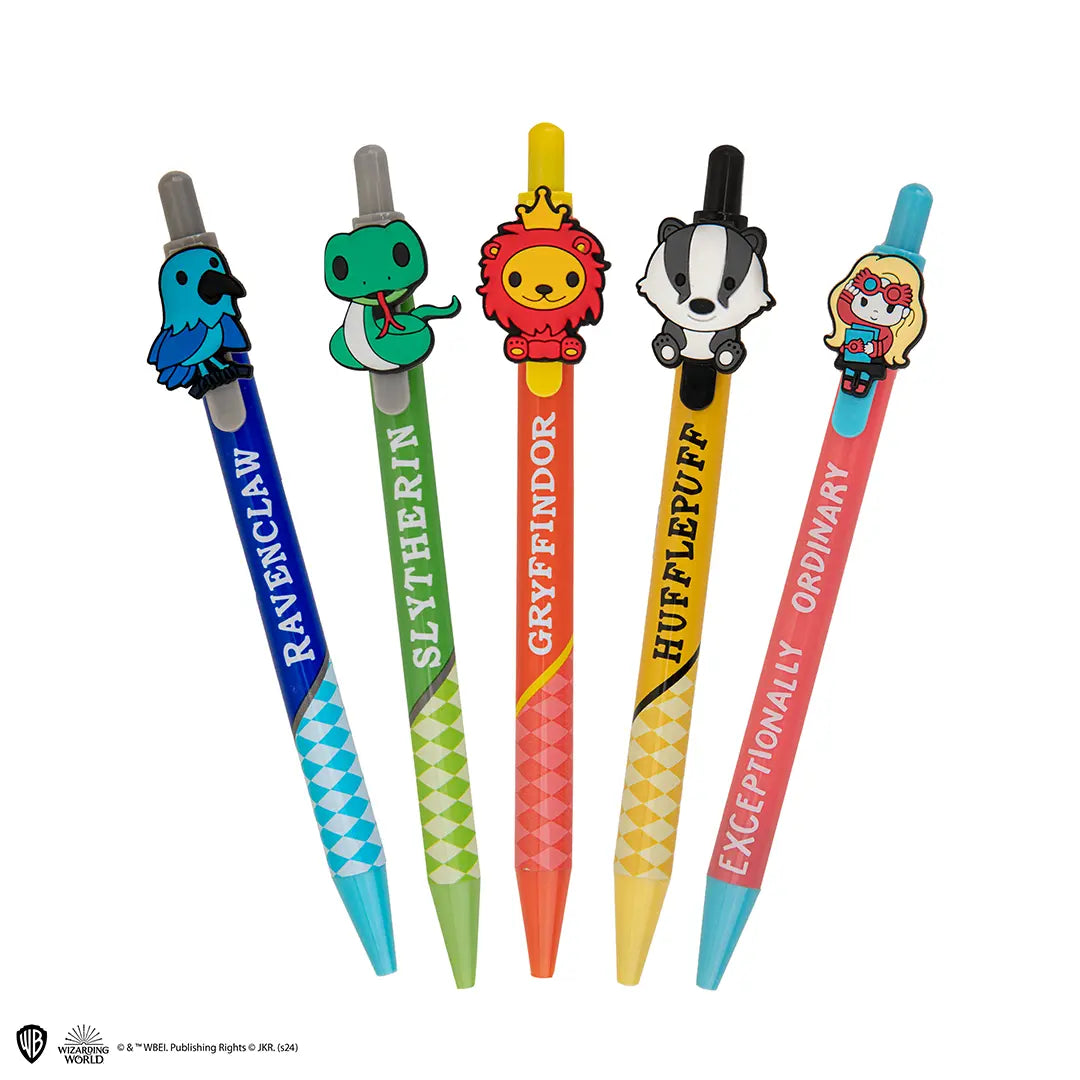 Stylo Gryffondor - Harry Potter en détail : Conçu en plastique léger, idéal pour les fans de la saga magique et les écrivains en herbe.