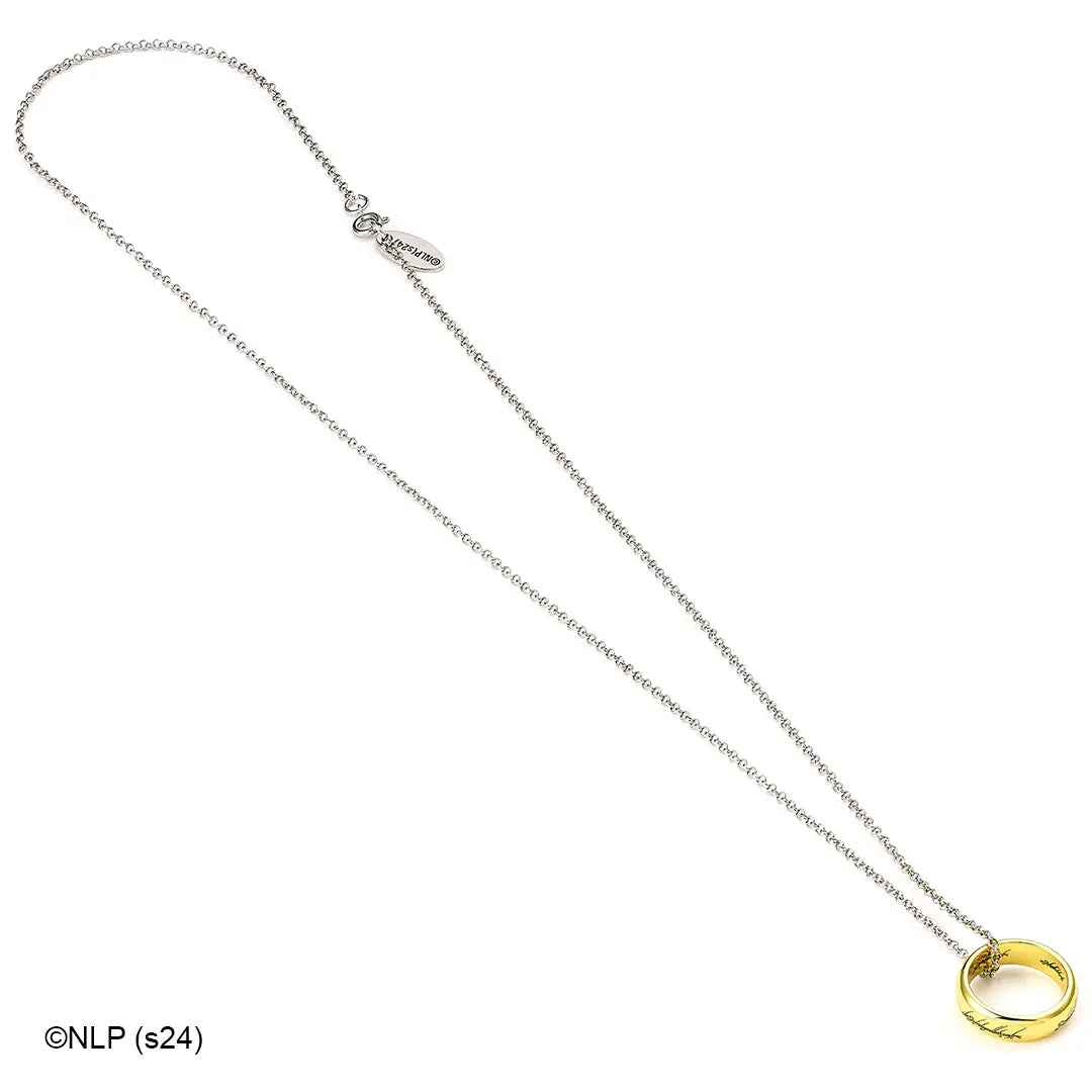 Détail du Collier Anneau Unique - Le Seigneur des Anneaux, conçu en alliage de zinc brillant, symbolisant l'univers fantastique de Tolkien.