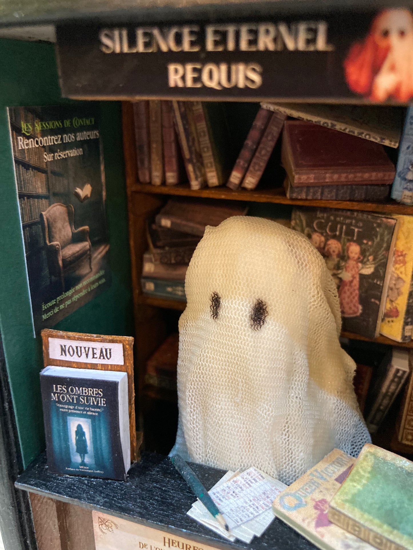 Miniature - La Bibliothèque de l'Indicible, une porte mystérieuse vers des rêves littéraires.