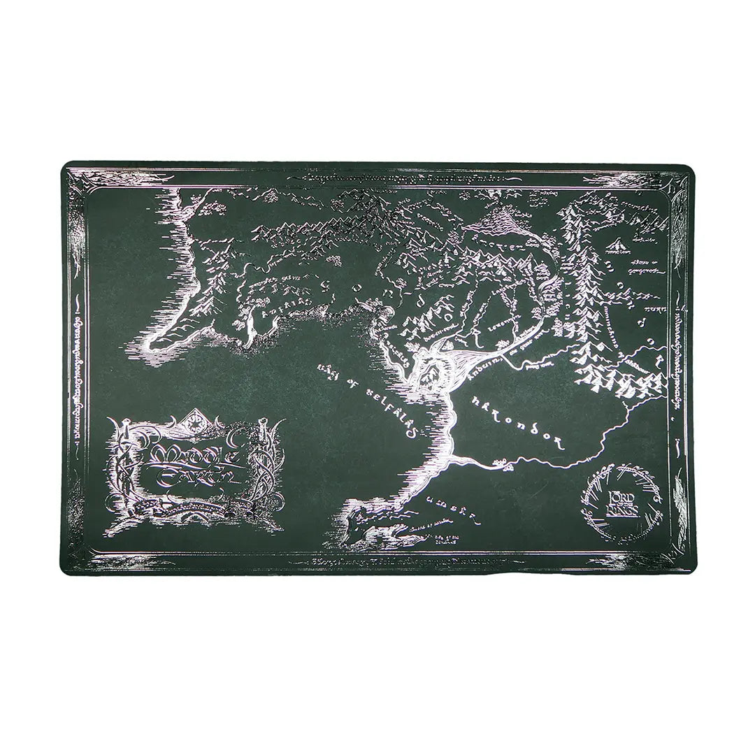 Lot de 4 sets de table inspirés de la Terre du Milieu du Seigneur des Anneaux, avec des motifs de la carte emblématique pour une ambiance épique.