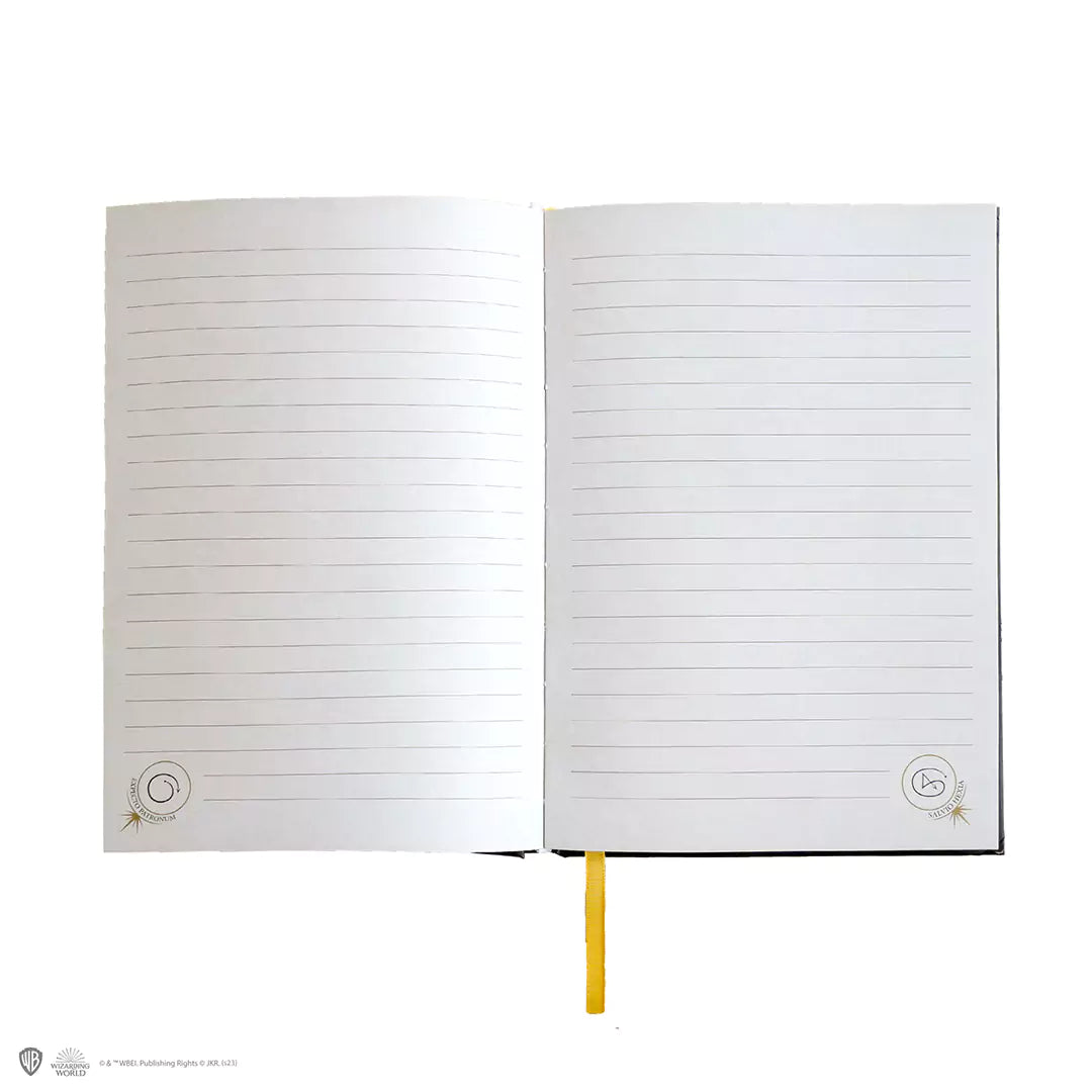 Carnet rigide et marque-page - Hermione et ses sorts, un accessoire enchanteur pour les passionnés de magie, offrant 160 pages pour écrire et dessiner, avec une couverture élégante et un marque-page exclusif.