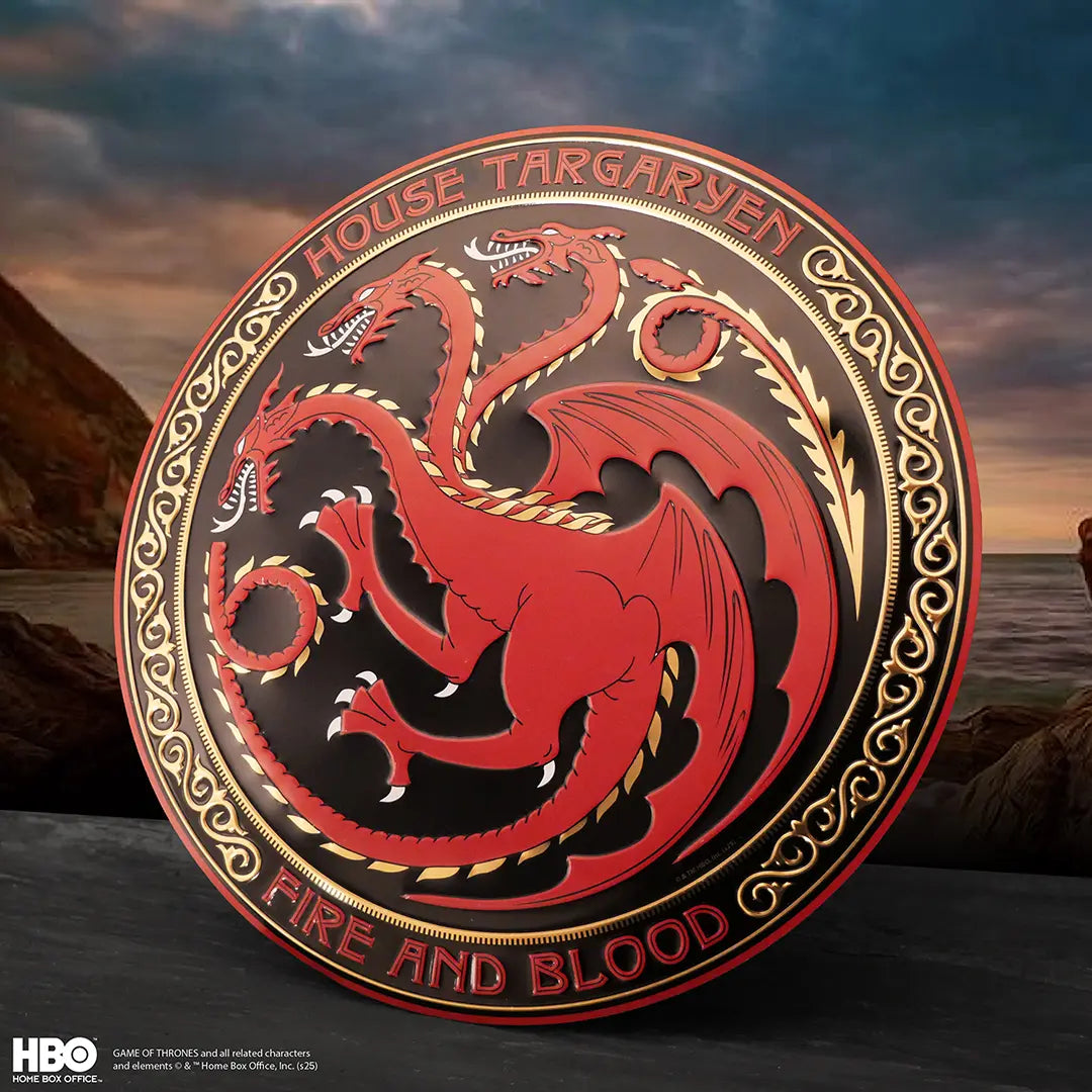 Détail du design élégant de la plaque ronde en aluminium Targaryen - Game Of Thrones, symbole de la maison Targaryen.