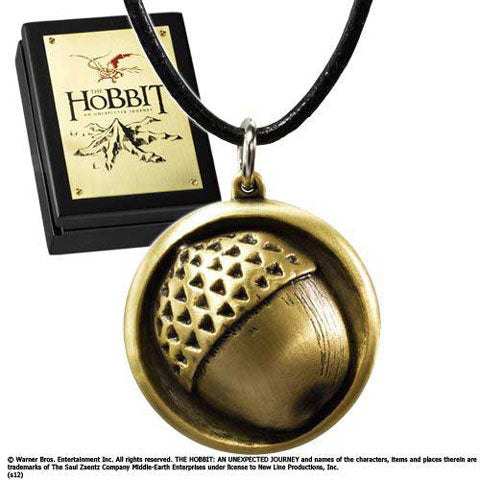 Pendentif bouton de manchette cordon cuir inspiré de Bilbon Sacquet - Hobbit, un accessoire unique alliant style et bravoure.