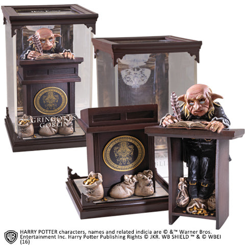 Figurine Gobelin de Gringotts - Créatures magiques Harry Potter, une pièce détaillée en PVC présentée dans une élégante boîte transparente, parfaite pour les fans et collectionneurs.