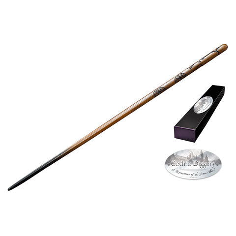 Baguette de Cédric Diggory - Réplique Authentique, détail captivant de la baguette en résine durable et élégante, idéale pour les fans de Harry Potter et les collectionneurs.