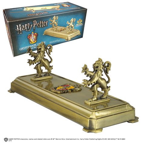 Présentoir Gryffondor pour baguette Harry Potter, design élégant en métal pour mettre en valeur vos baguettes, dimensions idéales de 20x8x8 cm, parfait pour les fans de la série.