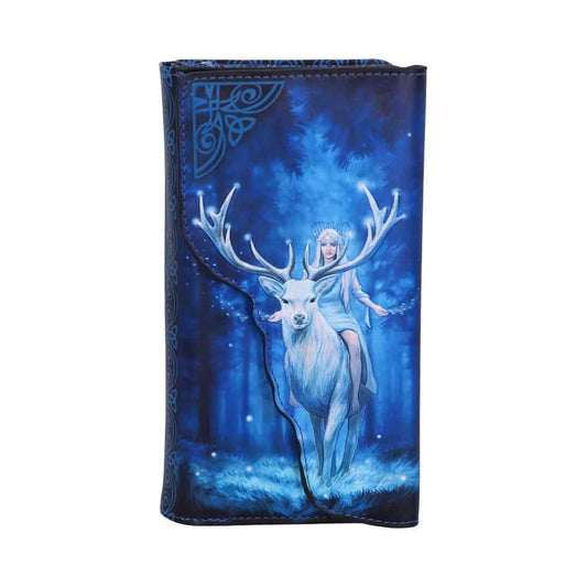 Portefeuille en relief Anne Stokes Fantasy Forest Elfe Reine et cerf de Nemesis Now, illustrant une majestueuse reine elfe sur un cerf blanc dans un décor magique.