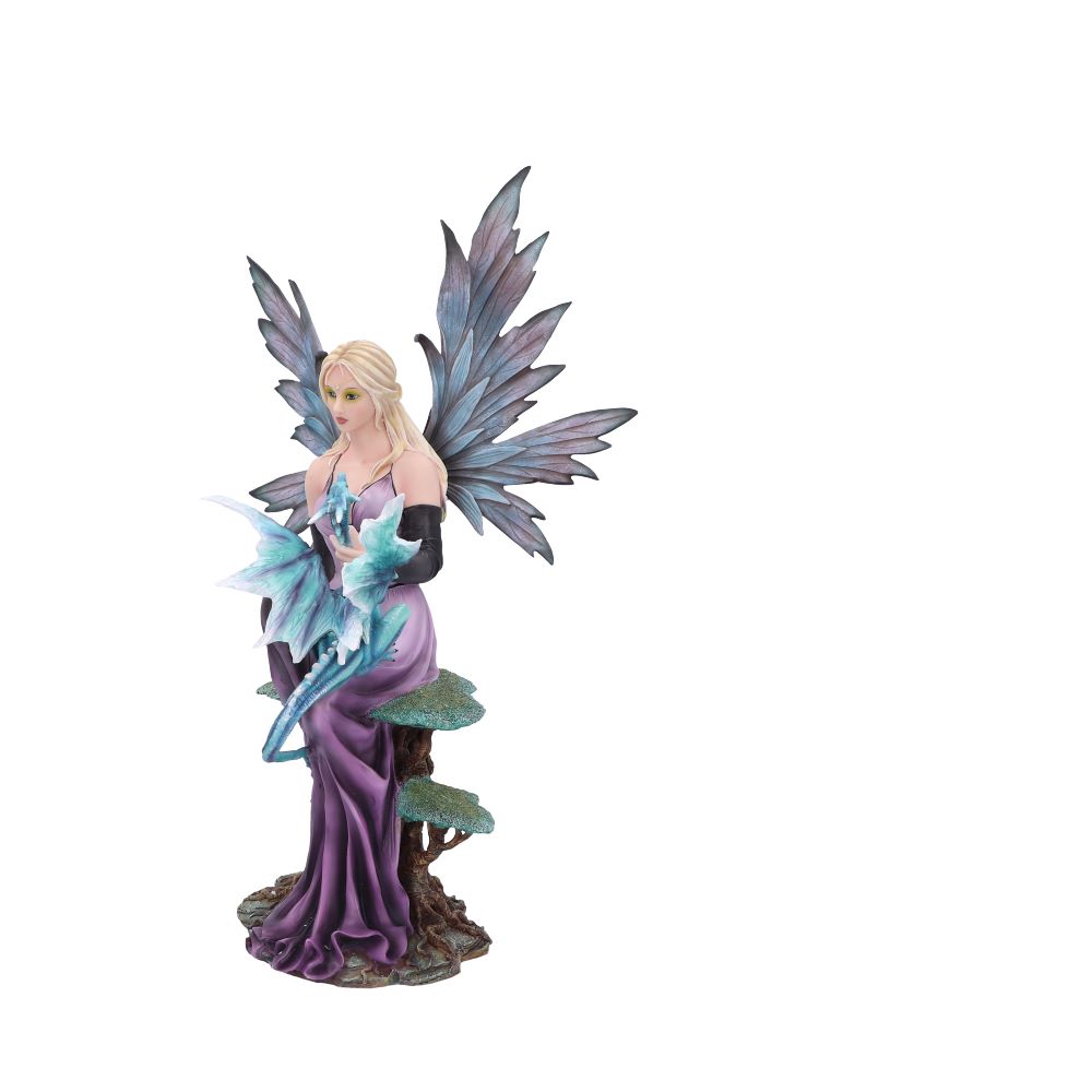 Vue latérale de la Fée Elvie 56cm, une pièce magique de Nemesis Now, révélant son éclat captivant et son charme enchanteur.