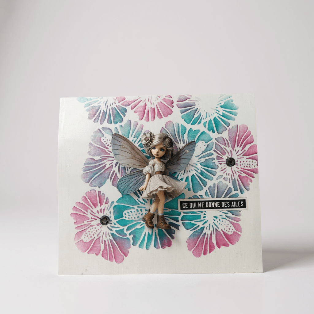 Carte Fée 'Ce qui me donne des ailes' en 3D de La Carterie de Fanny, une œuvre d'art artisanale captivante qui évoque un univers féerique.