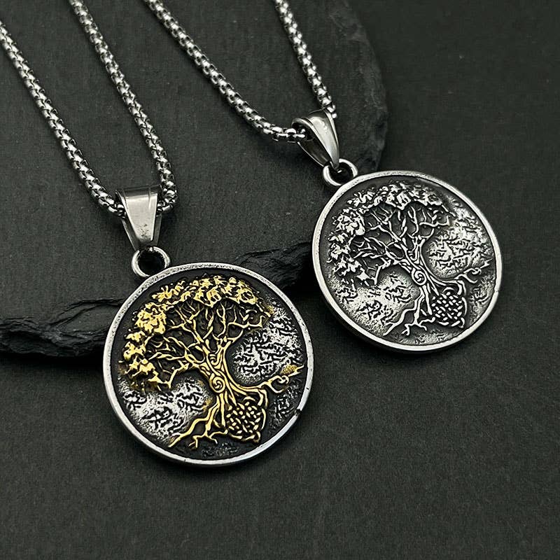 Collier à pendentif vintage Viking Arbre de vie de GemMeet, mettant en valeur un design unique avec un pendentif symbole d'équilibre et de croissance.