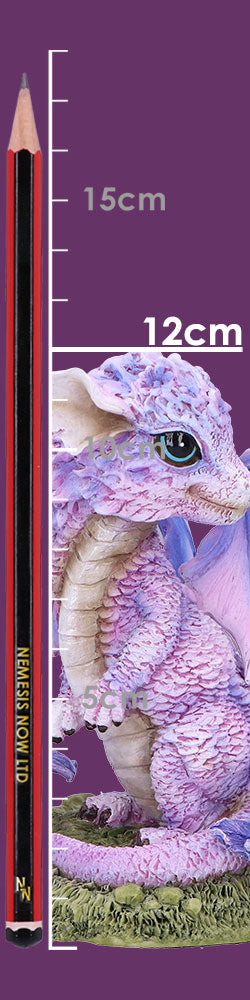 Figurine du Dragon Fleur d’Iris 12 cm, dragon enchanteresse avec teintes pastel et ailes translucides, parfaite pour la décoration et les collectionneurs de fantasy.