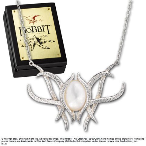 Pendentif broche Galadriel en argent 925, un bijou captivant de la Noble Collection, inspiré par l'univers de Hobbit, alliant élégance et magie.