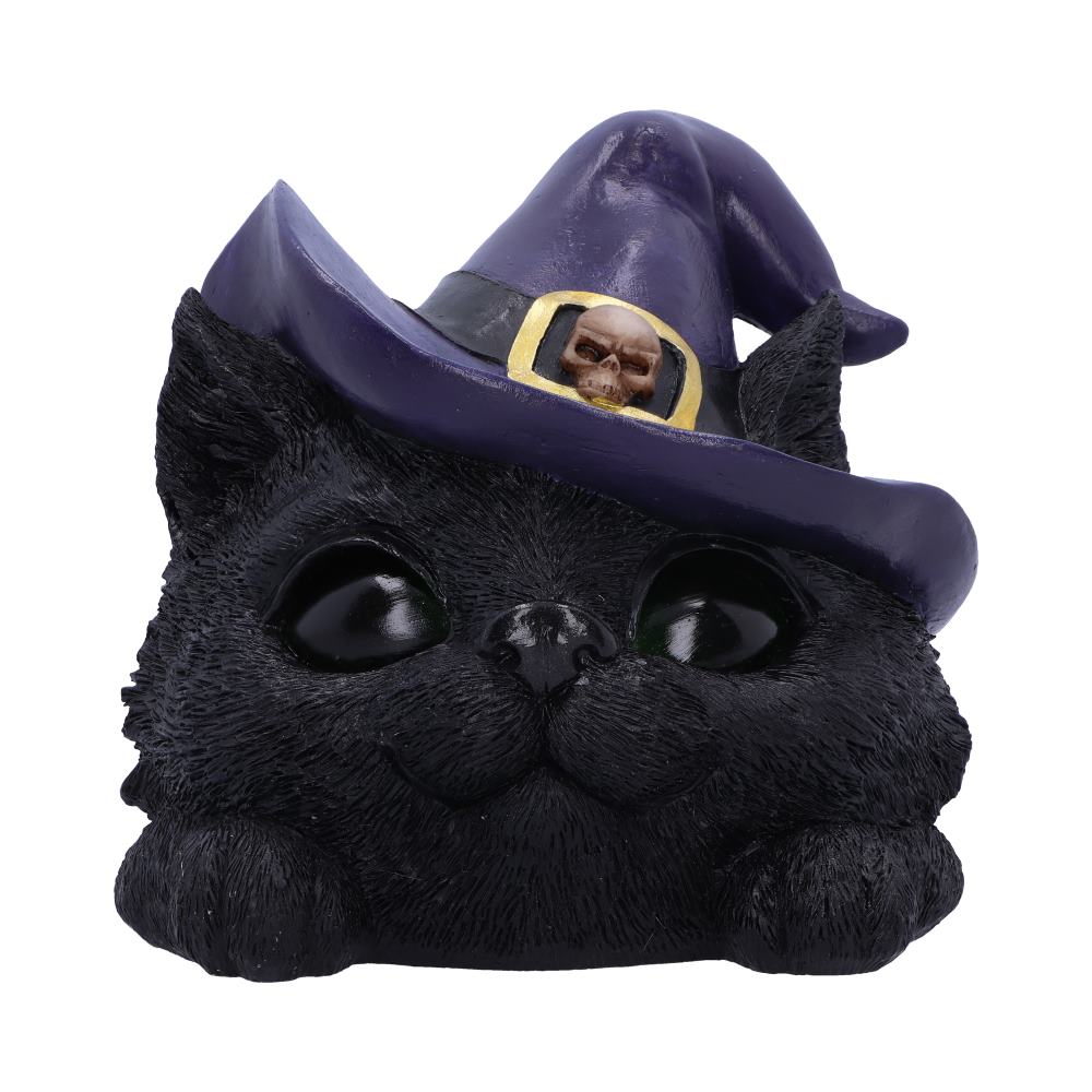 Le familier rieur de Nemesis Now, un chat noir malicieux avec un chapeau de sorcière, illuminant la magie et le mystère dans votre décoration.