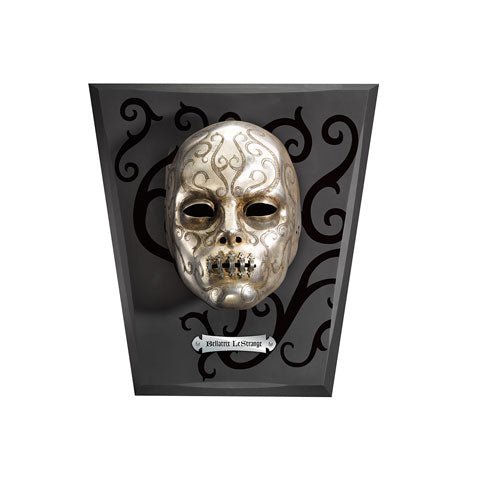 Masque de Bellatrix Lestrange de Noble Collection, œuvre d'art captivante inspirée de Harry Potter, offrant des détails exquis et une finition soignée.