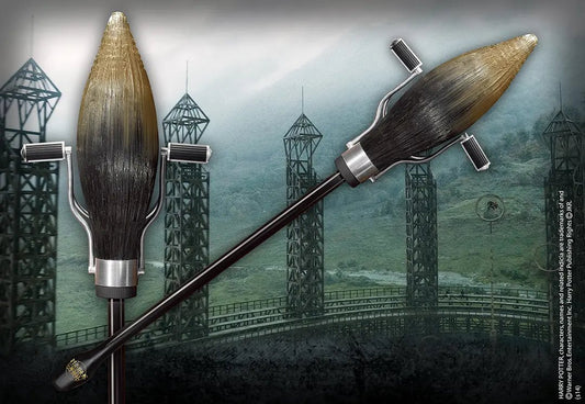 Réplique Collector du balai Nimbus 2001 par Noble Collection, un incontournable pour les fans de Harry Potter, symbolisant magie et aventure.