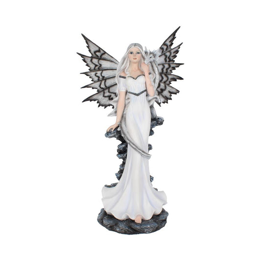 Figurine en résine Vanya de 54,5 cm de Nemesis Now, représentant une fée gracieuse avec un jeune dragon blanc et gris, apportant une touche magique à votre décoration.