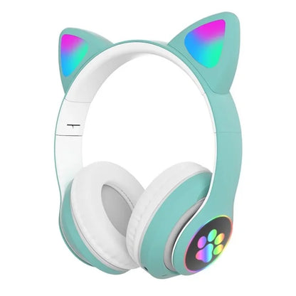 Casque audio Féerique à Oreilles de Chat RGB avec design lumineux et ergonomique, parfait pour écouter la magie partout.