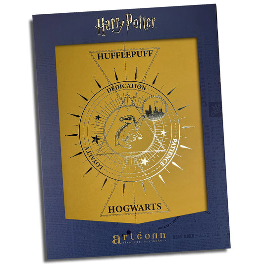 Affiche de collection Poufsouffle - Harry Potter, une œuvre d'art captivante qui célèbre l'esprit de la maison Poufsouffle à Poudlard.