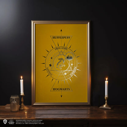 Détails raffinés de l'Affiche de collection Poufsouffle - Harry Potter, illustrant la qualité du papier Colorplan Citrine et le marquage à chaud.