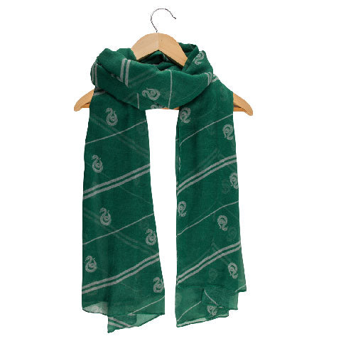Écharpe légère Foulard Serpentard - Harry Potter, un accessoire élégant en voile doux avec le sceau emblématique de Serpentard.