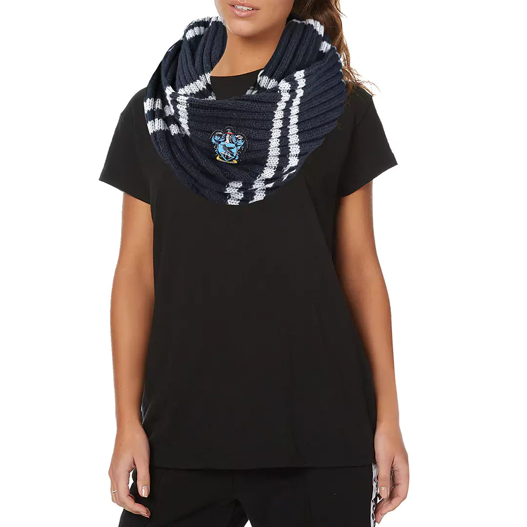 Echarpe Infini - Serdaigle - Harry Potter, élégante écharpe tour de cou avec l'écusson de la Maison Serdaigle, symbole de sagesse et d'intelligence.