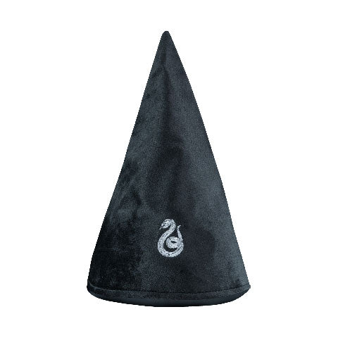 Chapeau d’étudiant Serpentard - Harry Potter, un accessoire incontournable pour les fans qui veulent afficher leur fierté pour la maison Serpentard, réalisé en velours doux avec un design élégant.