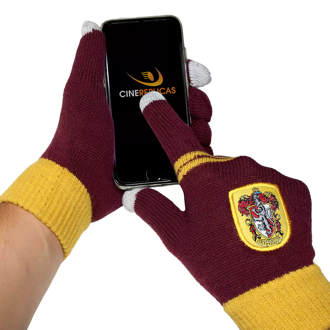 Détails des gants tactiles Gryffondor pourpre et or - Harry Potter, mettant en avant la matière acrylique de haute qualité.