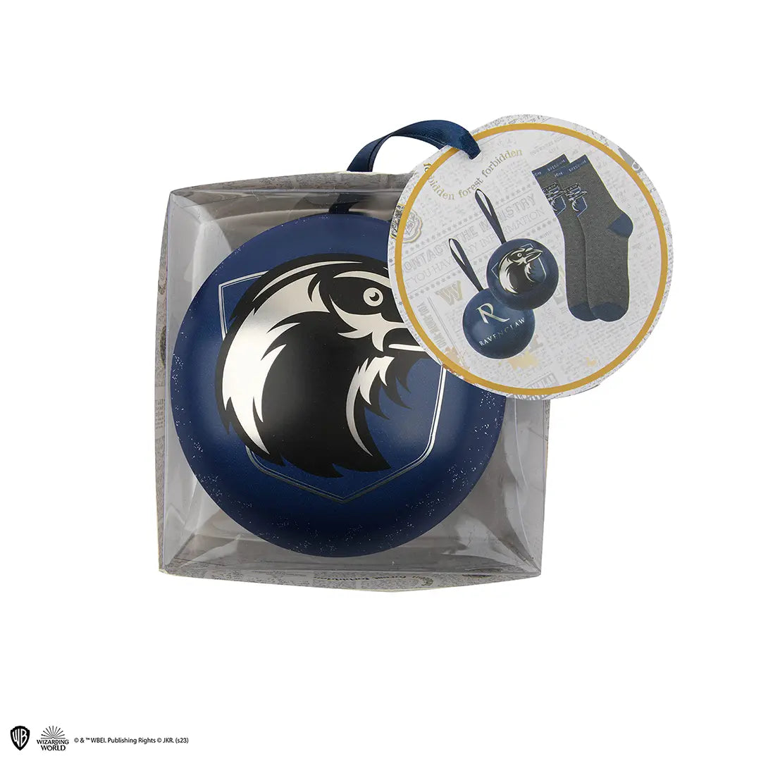 Ambiance délicate avec les Chaussettes Serdaigle Harry Potter, parfaites pour une soirée magique ou un cadeau original.