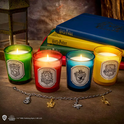 Bougie parfumée Gryffondor de la collection Lot 4 bougies et Charms des 4 Maisons Harry Potter.