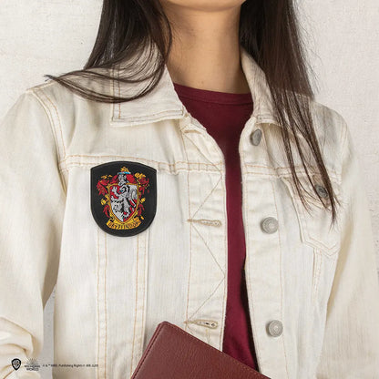 Écussons Poudlard - lot de 5, chacun mesurant environ 7 x 8 cm, idéal pour montrer votre appartenance aux maisons emblématiques de Hogwarts.