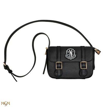 Sacoche noire Nevermore Academy - Wednesday, un accessoire élégant inspiré de la série avec un design gothique et moderne.