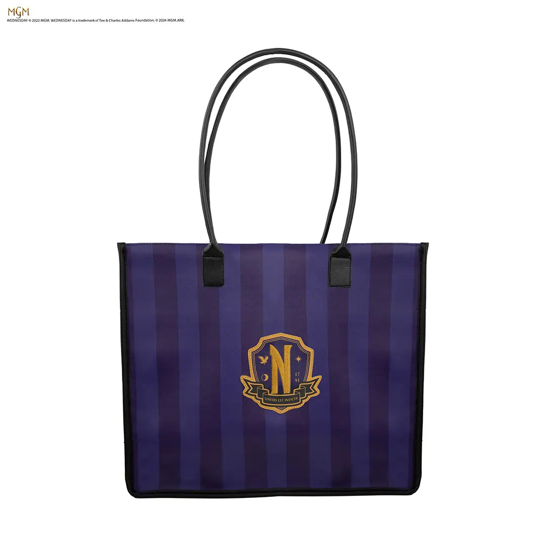 Sac cabas Nevermore Academy violet inspiré de Wednesday, alliant mystère et élégance, parfait pour un style audacieux.
