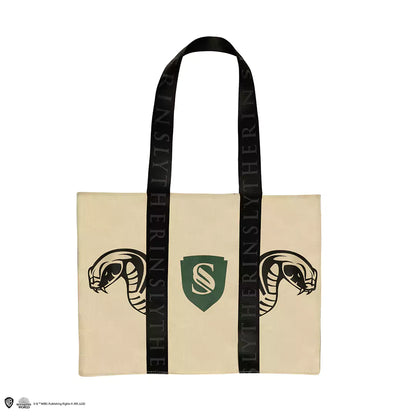 Tote Bag Deluxe Serpentard - Harry Potter, un accessoire tendance pour les fans de la maison Serpentard, affichant des couleurs emblématiques et un design élégant.
