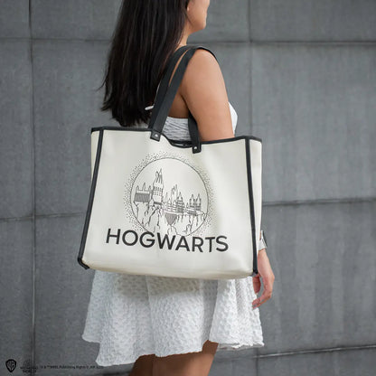 Sac cabas Château de Poudlard - Harry Potter, un accessoire élégant inspiré du célèbre château de l'école de sorcellerie, parfait pour les fans de la saga.