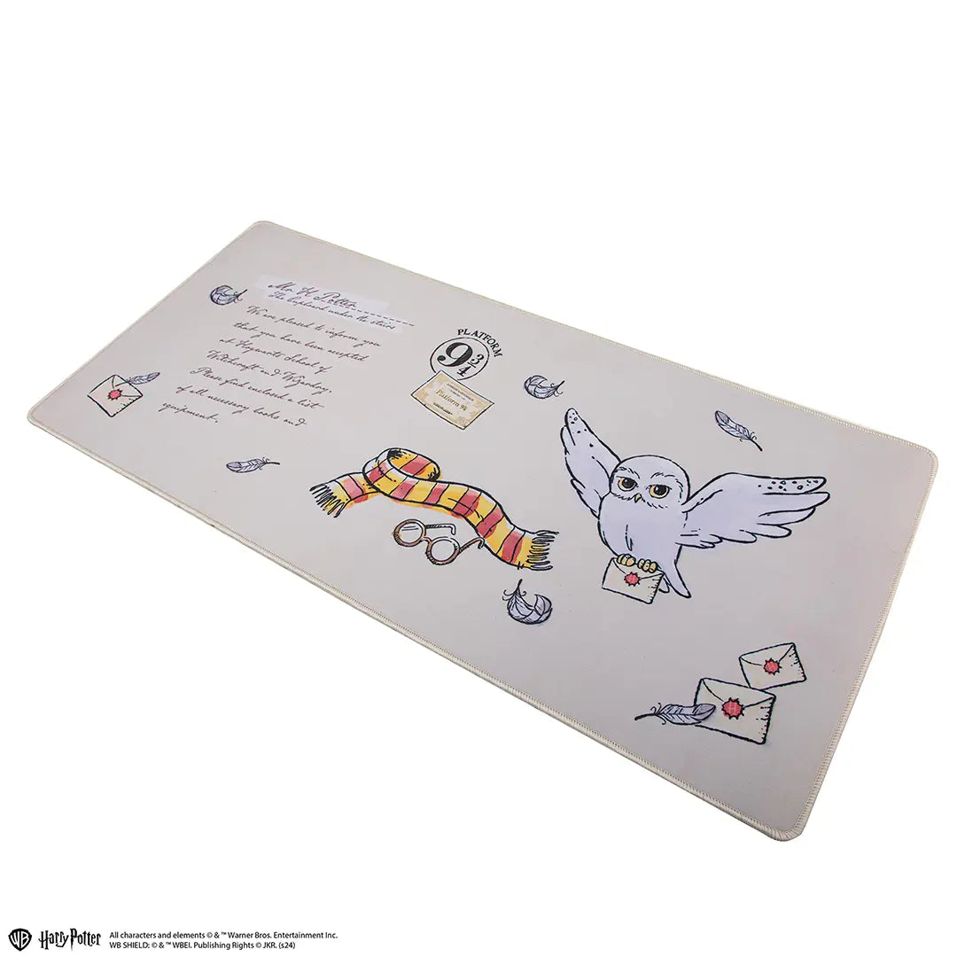 Vue du Tapis de Bureau Hedwige - Harry Potter, avec design inspiré de la chouette Hedwige, parfait pour les fans de la saga.