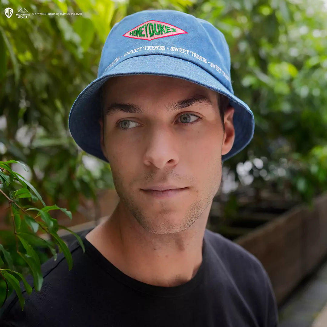 Bob Honeydukes - Harry Potter, un chapeau moderne qui complète brillamment toute collection d'objets dérivés de l'univers magique.