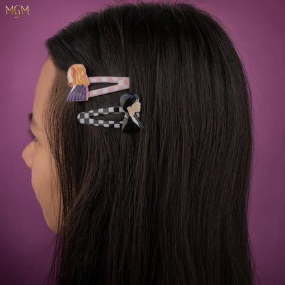 Accessoires pour cheveux Wednesday et Enid - Des pinces à cheveux au design audacieux, alliant mystère et élégance pour toutes les occasions.
