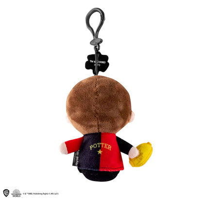 Porte-clés peluche Harry Potter coupe des trois sorciers montrant ses détails enchantants, parfait accessoire pour les collectionneurs.